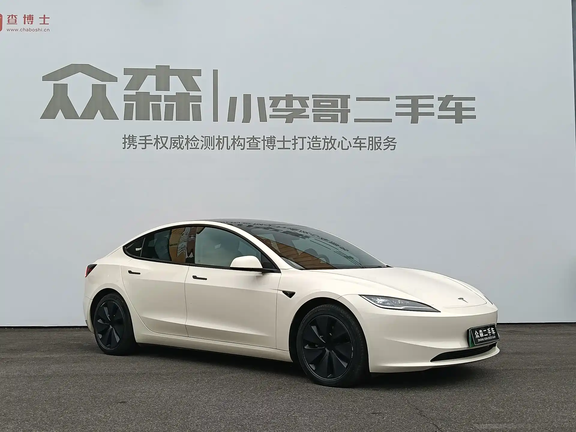 Фото 3 - Tesla Model 3