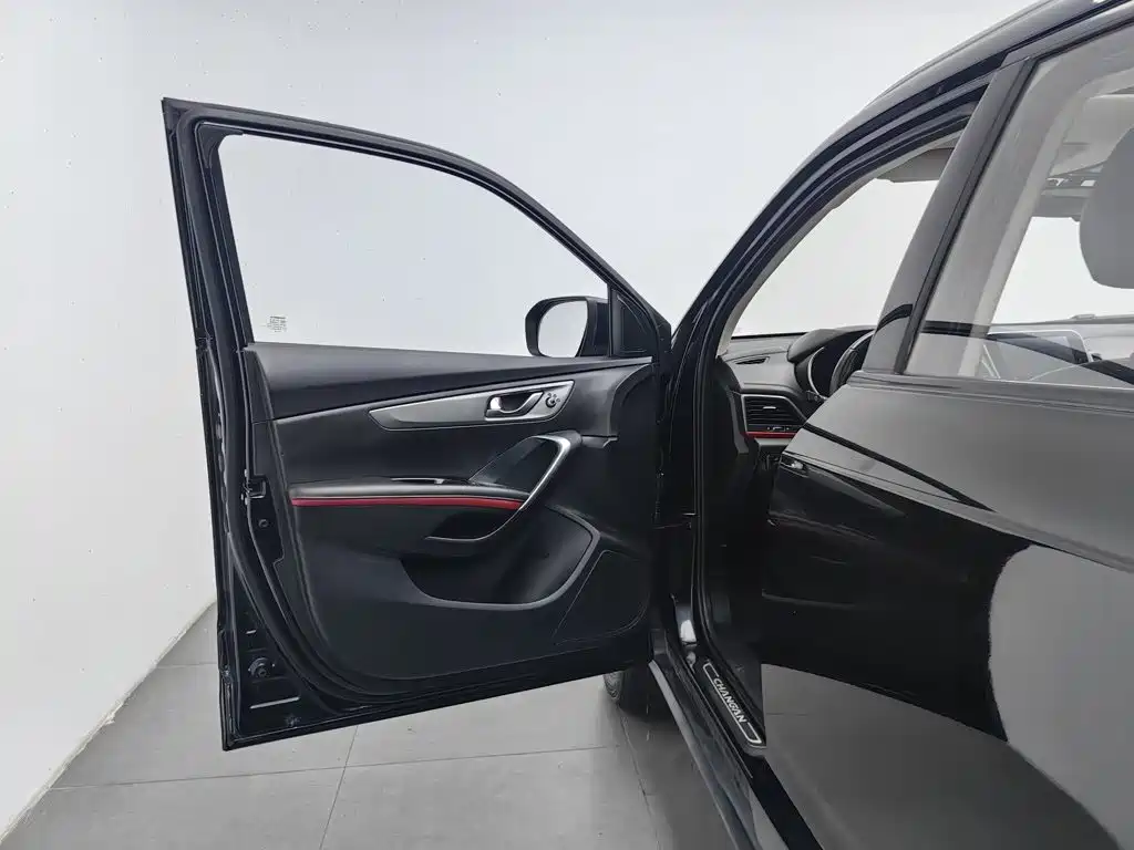 Changan CS55 2017 2017 1.5T Manual Xuanse Edition