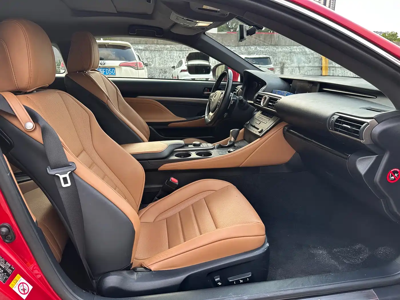 Lexus RC 2016 200t Edge Edition фото 5