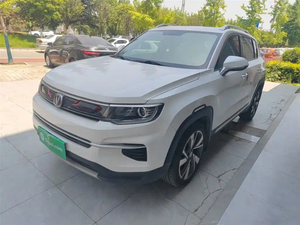 Changan CS35 PLUS 2019 1.4T DCT Cool Connect Blue Whale Edition