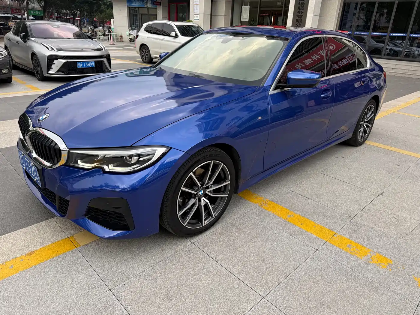 BMW 3-SERIES