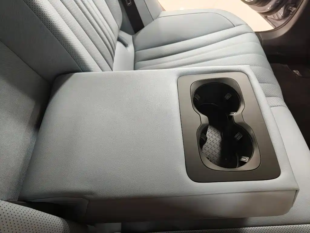 Hongqi H5 PHEV 2025 2025 170 Super Hybrid Edition