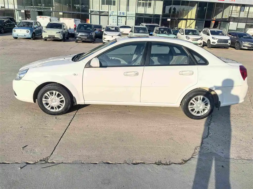 Фото 12 - Buick Excelle
