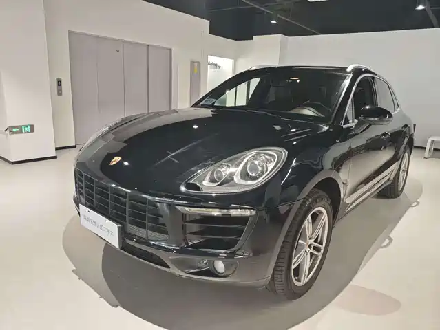 Porsche Macan 2014 Macan 2.0T — фото 1
