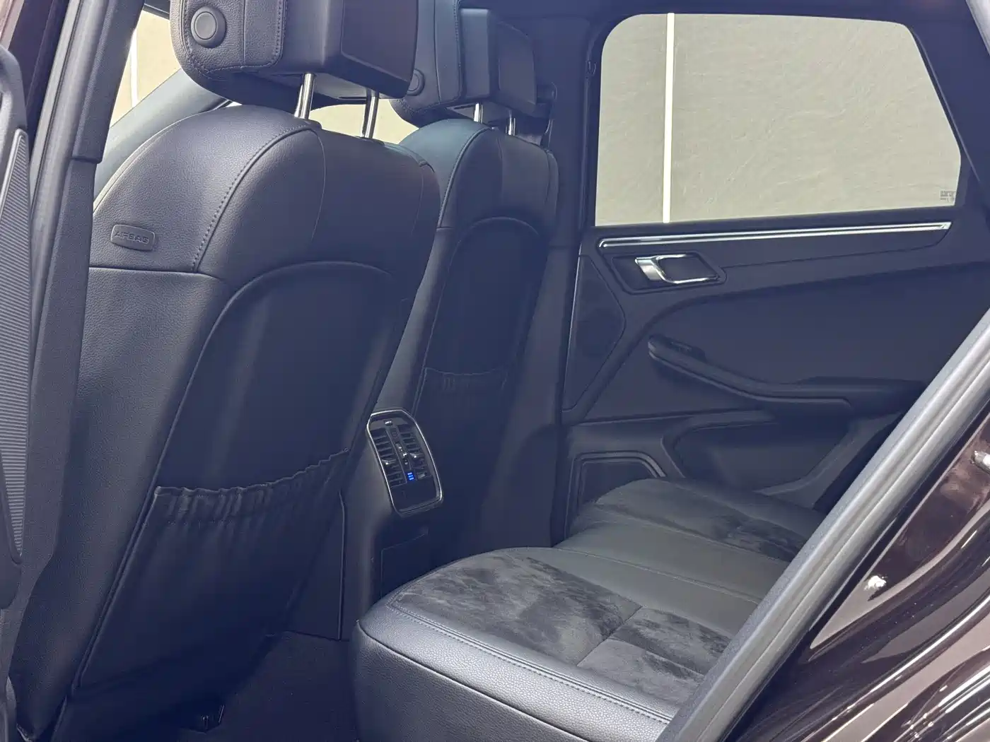 Porsche Macan 2017 Macan 2.0T фото 19