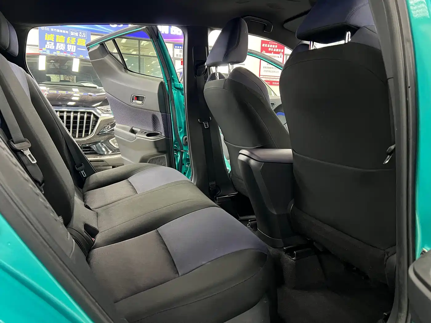 Toyota C-HR 2018 2018 2.0L Luxury Edition China V