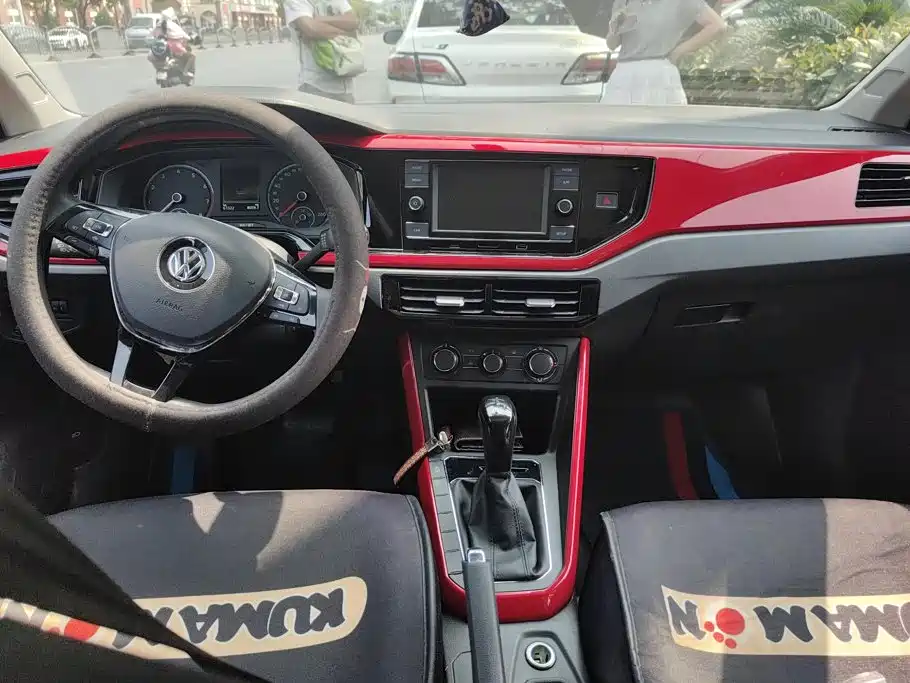 صورة 12 - Volkswagen Polo