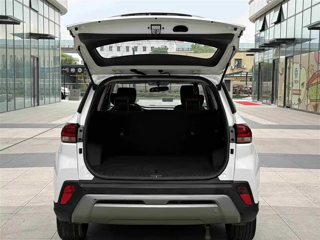 Hyundai Beijing Hyundai ix35 2019 2.0L Automatic 2WD Zhiyong·Smooth Enjoy China VI фото 8
