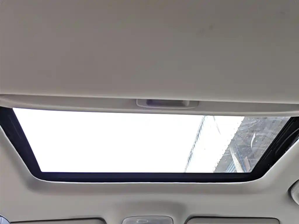 GAC Trumpchi Trumpchi GS4 2016 235T G-DCT Elite Edition фото 18