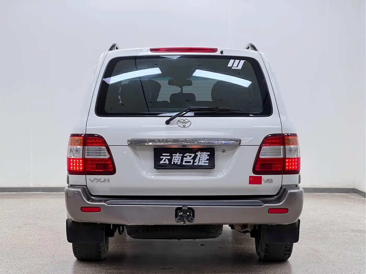 Toyota Land Cruiser 2005 Model 4.7L Automatic VX-R Luxury DVD Edition фото 5