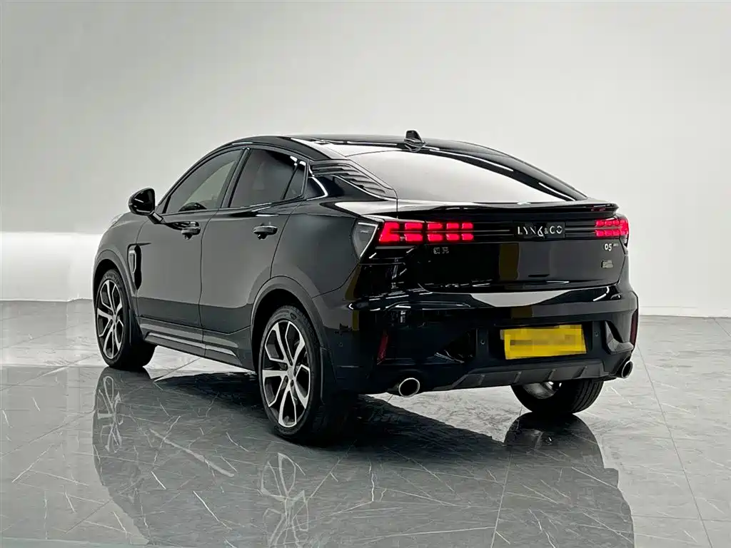Lynk & Co 05 2020 2.0TD 4WD Halo Edition фото 4