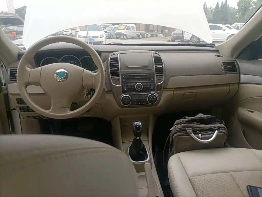 Dongfeng Junfeng E11K 2021 2019 Standard Edition