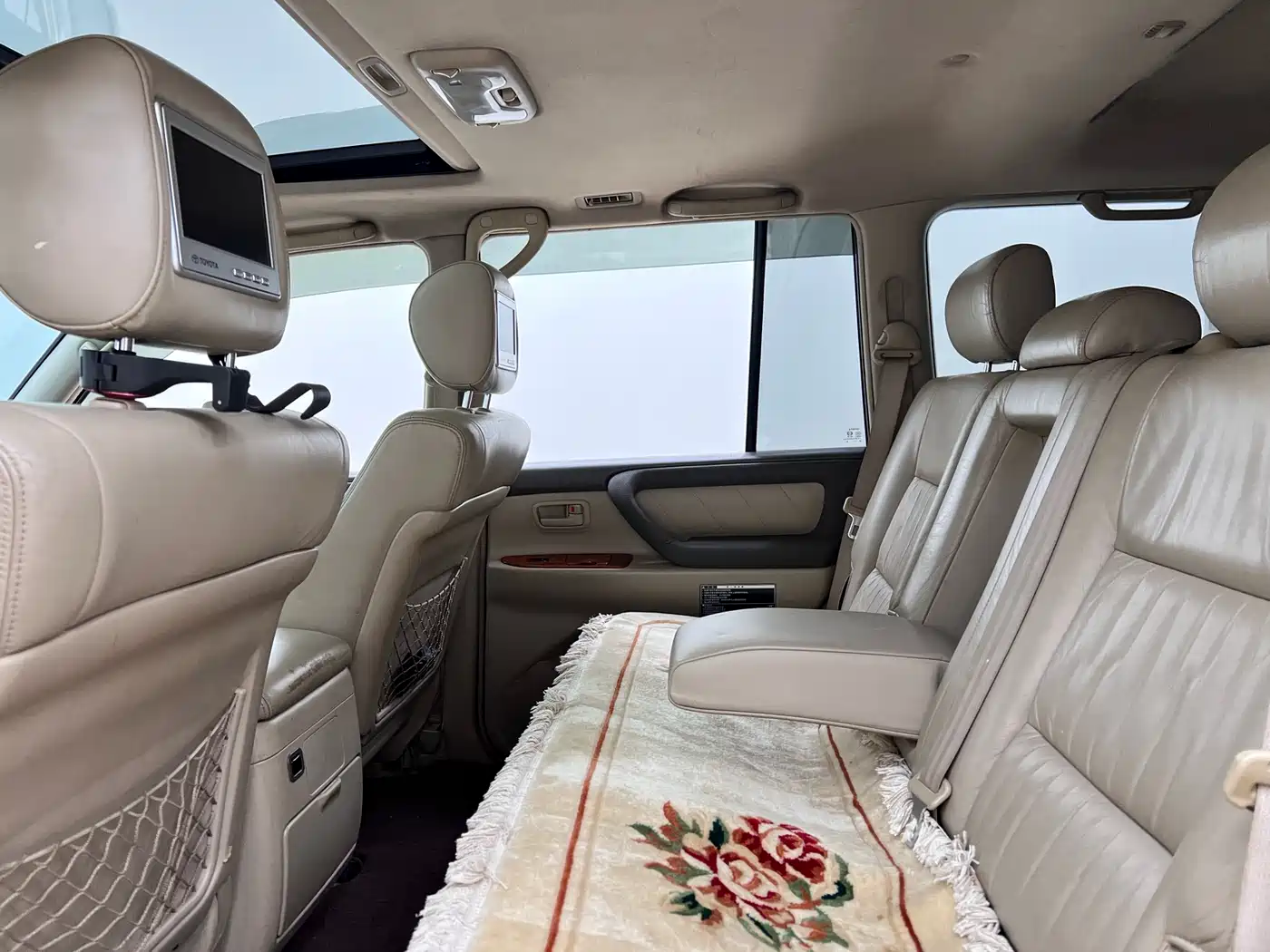 Toyota Land Cruiser 2005 Model 4.7L Automatic VX-R Luxury DVD Edition фото 16