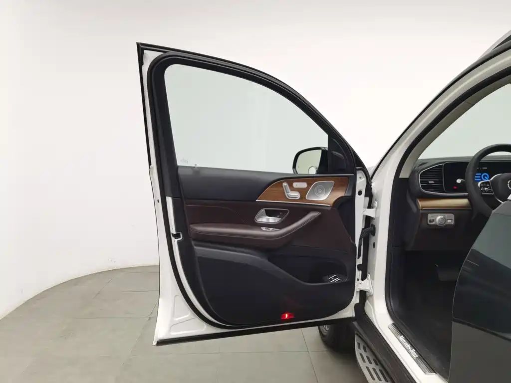 Mercedes-Benz GLE, миниатюра 8