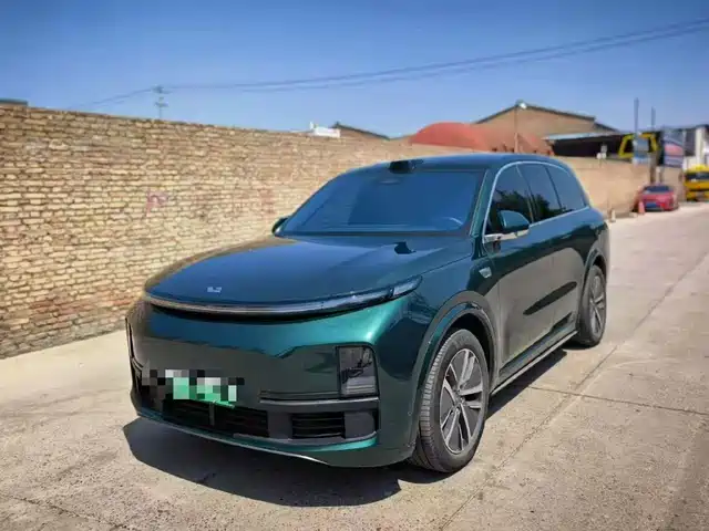 Li Auto Li L8 2025