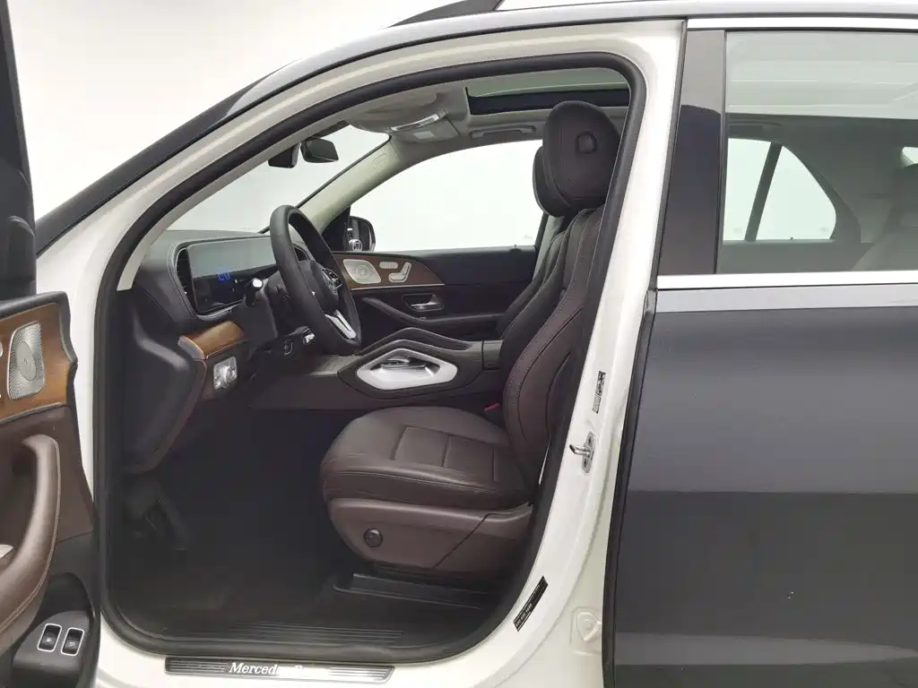 Mercedes-Benz GLE, миниатюра 10