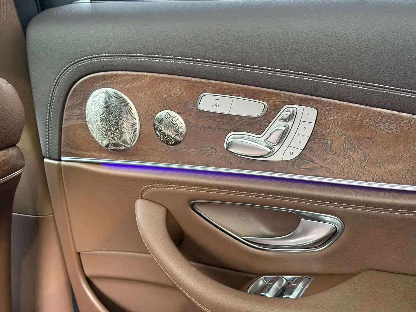 Mercedes-Benz E-Class 2022 E 300 L Luxury фото 13