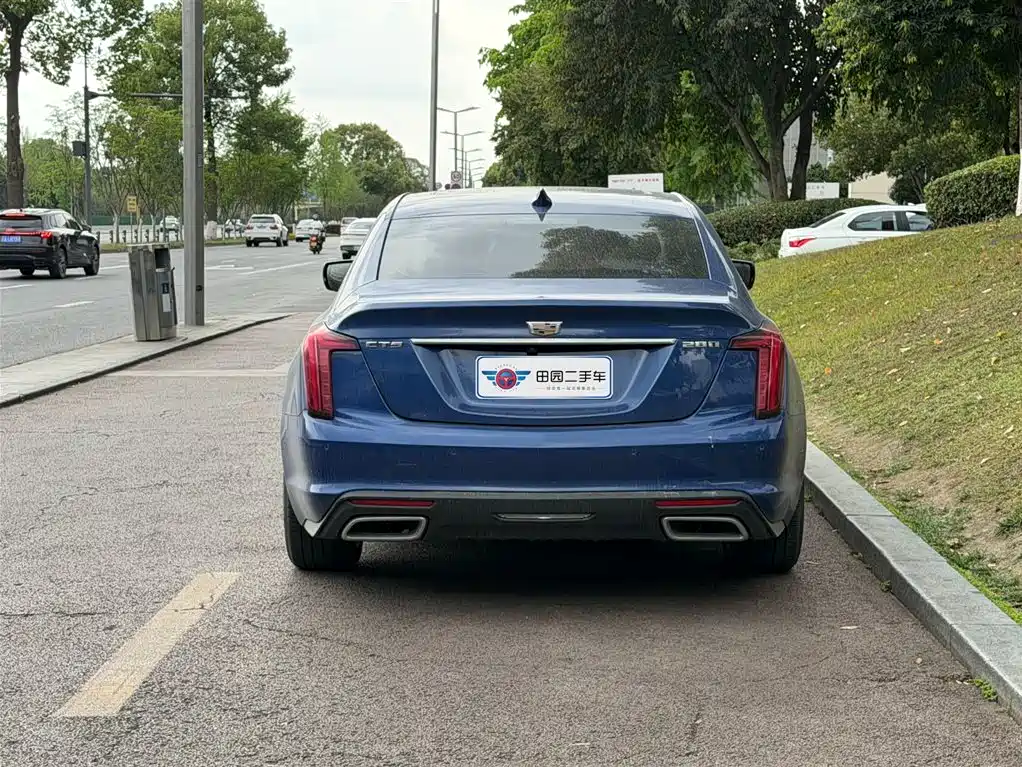 CADILLAC CT5