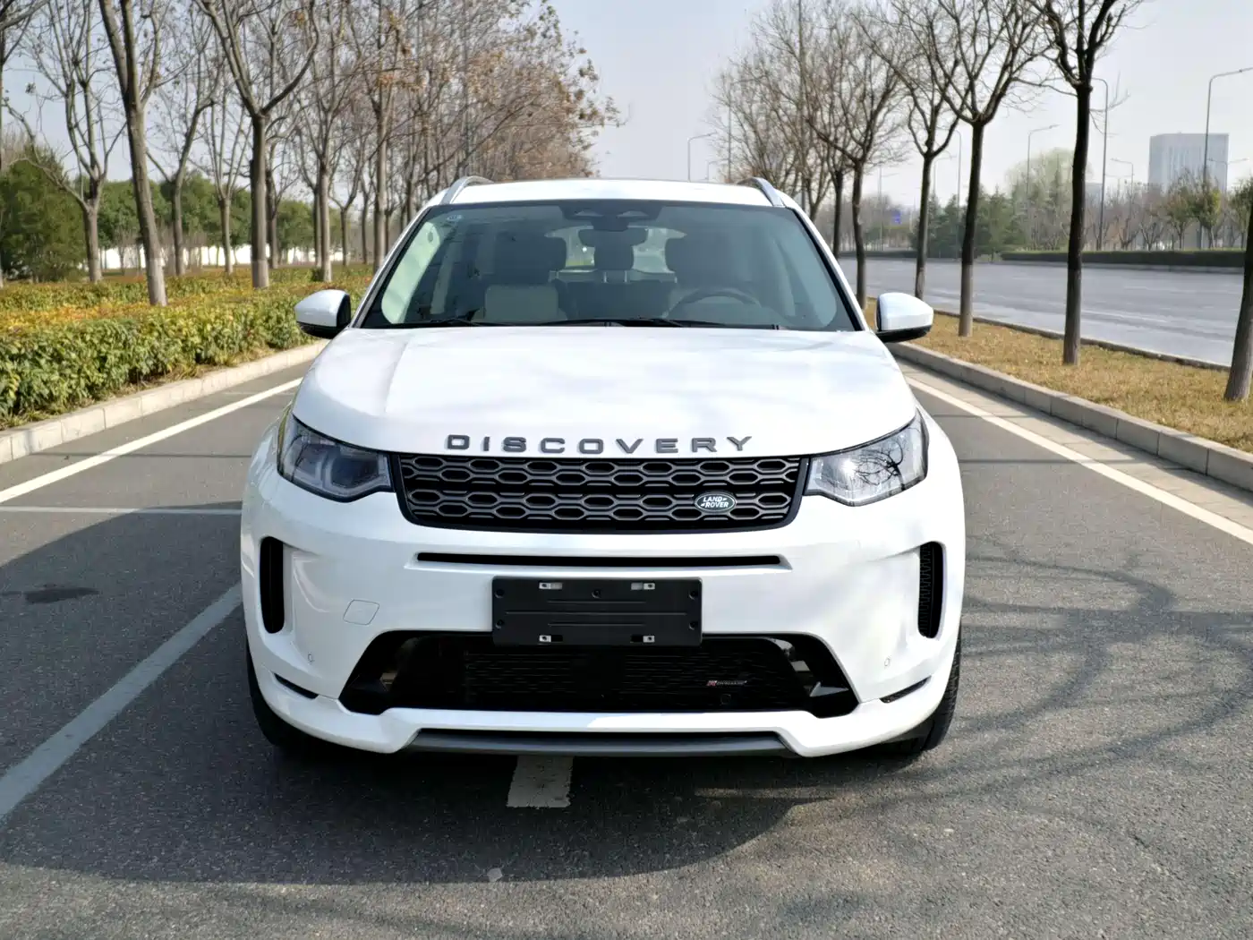 LAND ROVER DISCOVER NEW ENERGY SOURCES FOR SPORTS