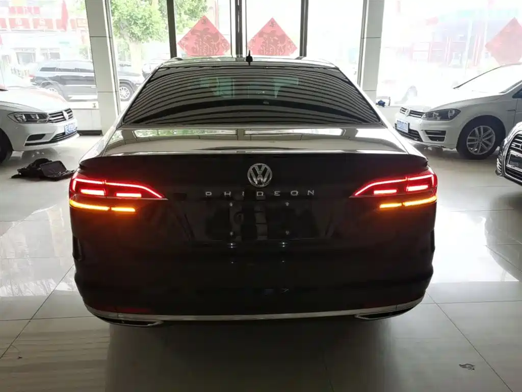 Volkswagen Phideon 2018 Facelift 380TSI FWD Business фото 6