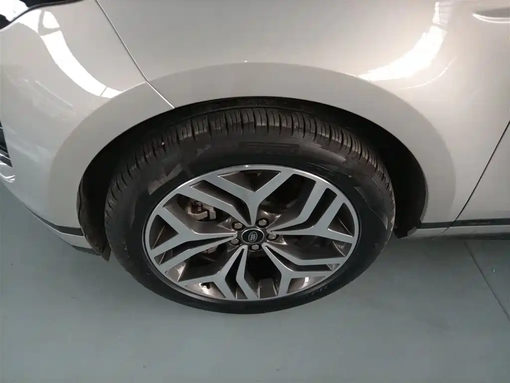 Land Rover Range Rover Evoque 2021 Range Rover Evoque L 249PS R-Dynamic S Performance Edition фото 25