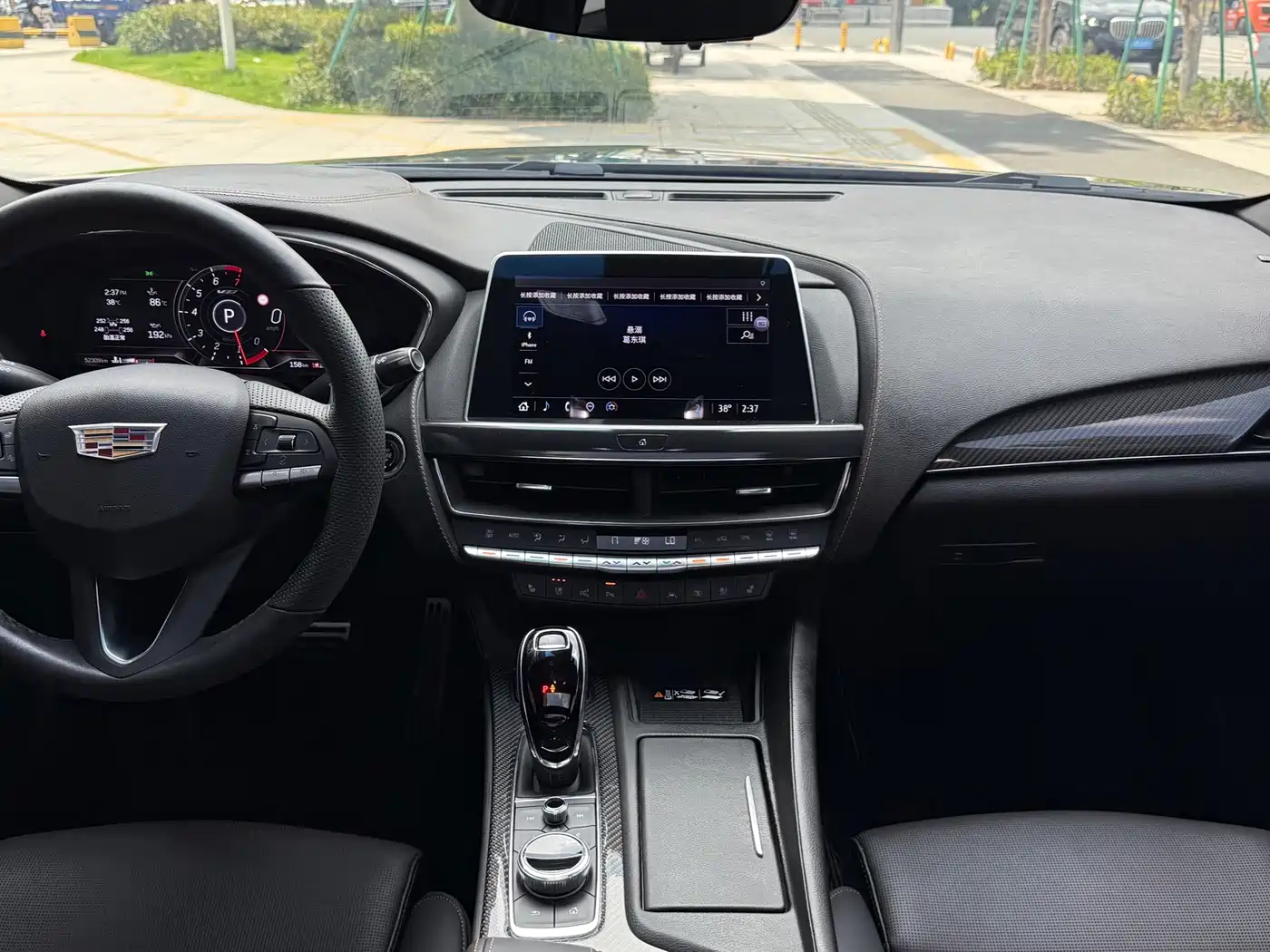 CADILLAC CT5