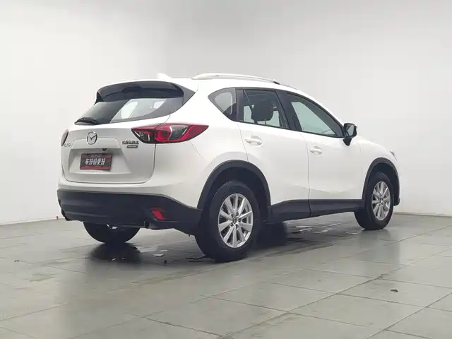 Mazda CX-5 2015 2.0L Automatic 2WD Urban — фото 2