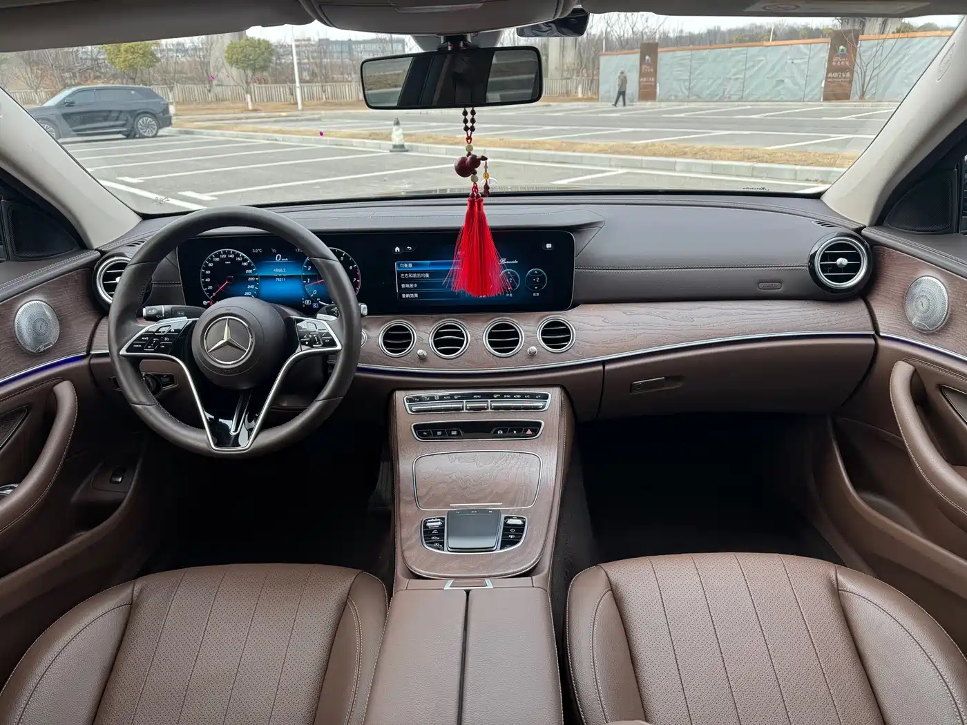 Mercedes-Benz E-Class 2022 E 300 L Luxury фото 9