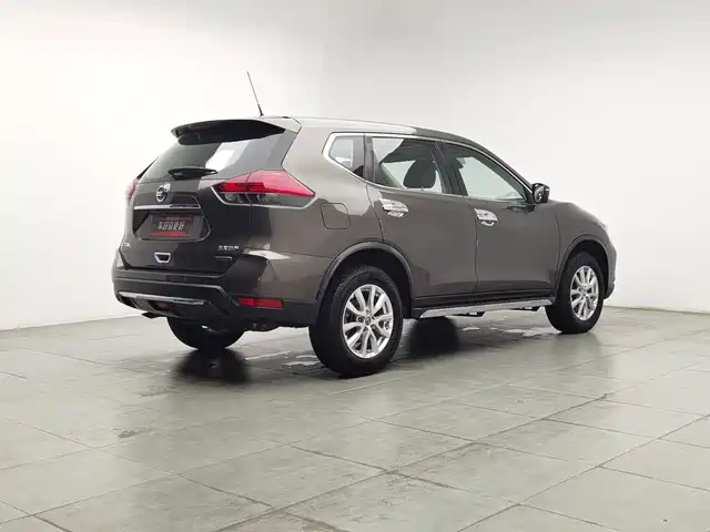 Nissan X-Trail 2019 2.0L CVT Smart Comfort 2WD — фото 2