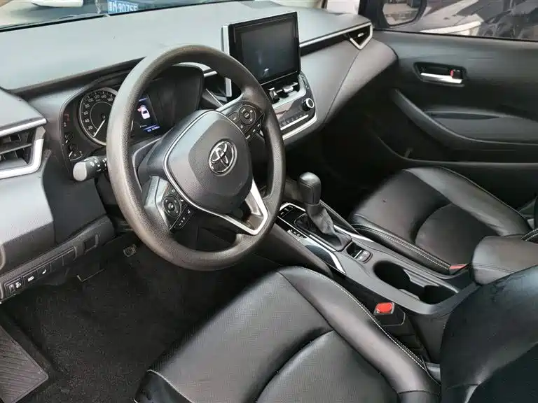 Toyota Corolla 2019 1.2T S-CVT GL-i Elite Edition фото 6