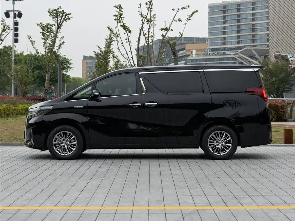 Toyota Alphard 2021 Hybrid 2.5L Luxury фото 7