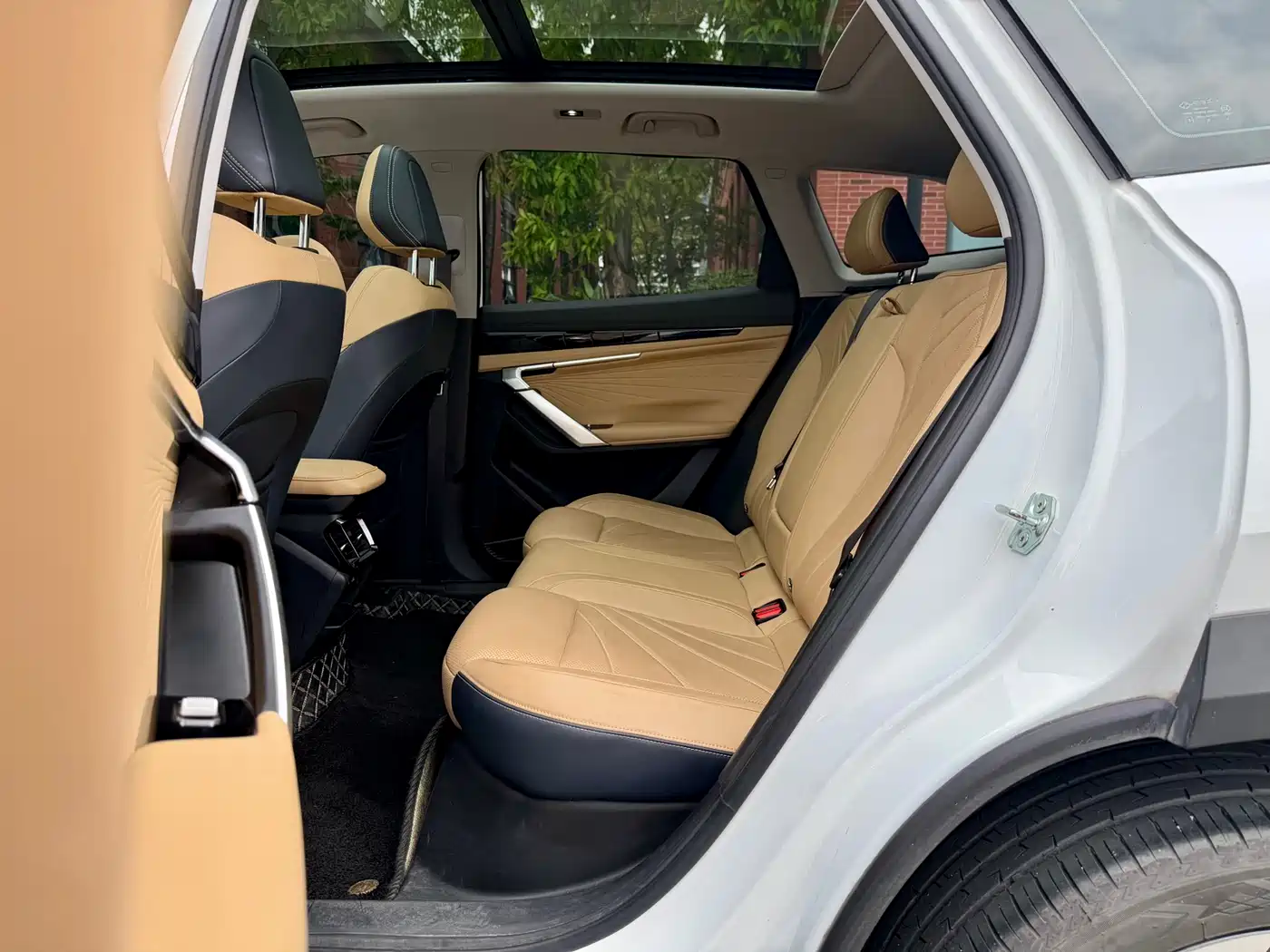 GEELY AUTOMOBILE BOYUE L