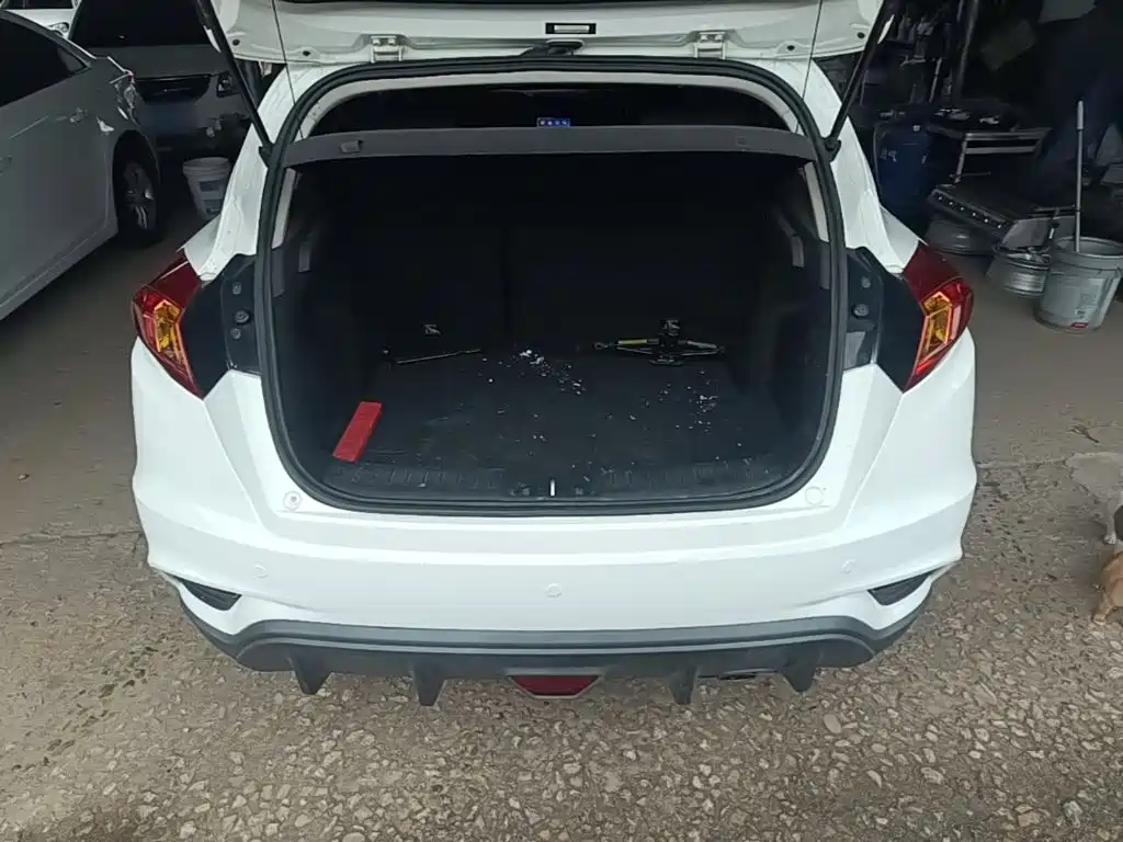 Changan Eado XT 2018 2016 1.6L Manual Stylish Cool Edition