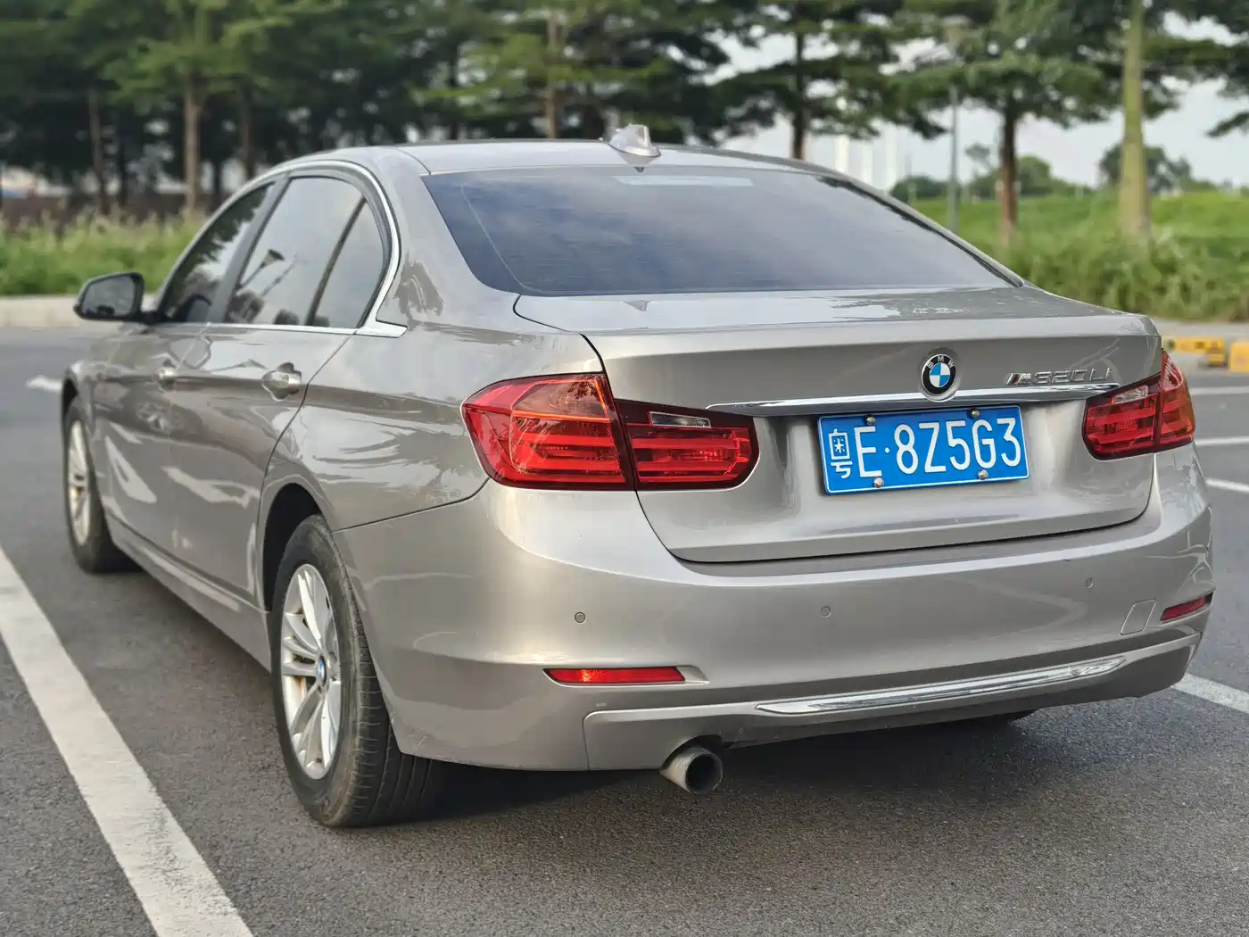 BMW 3 Series 2014 320Li Fashion фото 10