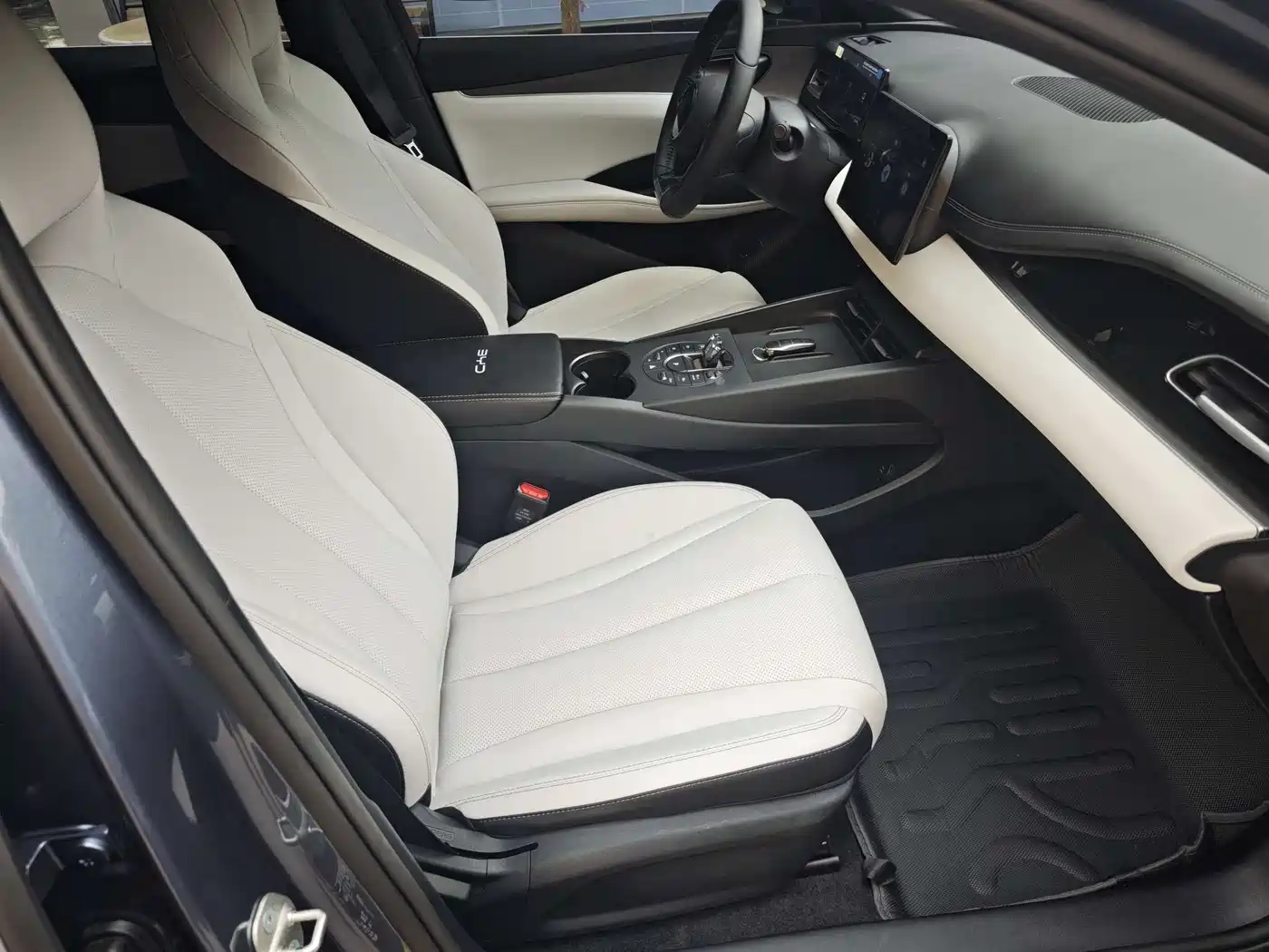 BYD Seal 06 New Energy 2024 DM-i 80KM Luxury фото 12