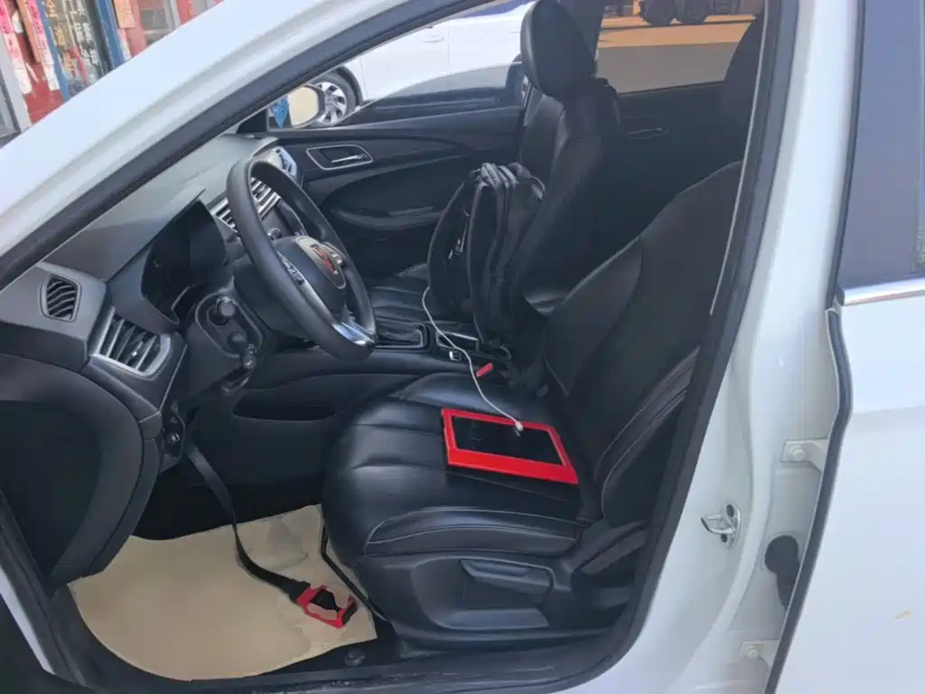 Photo 15 - Roewe i5