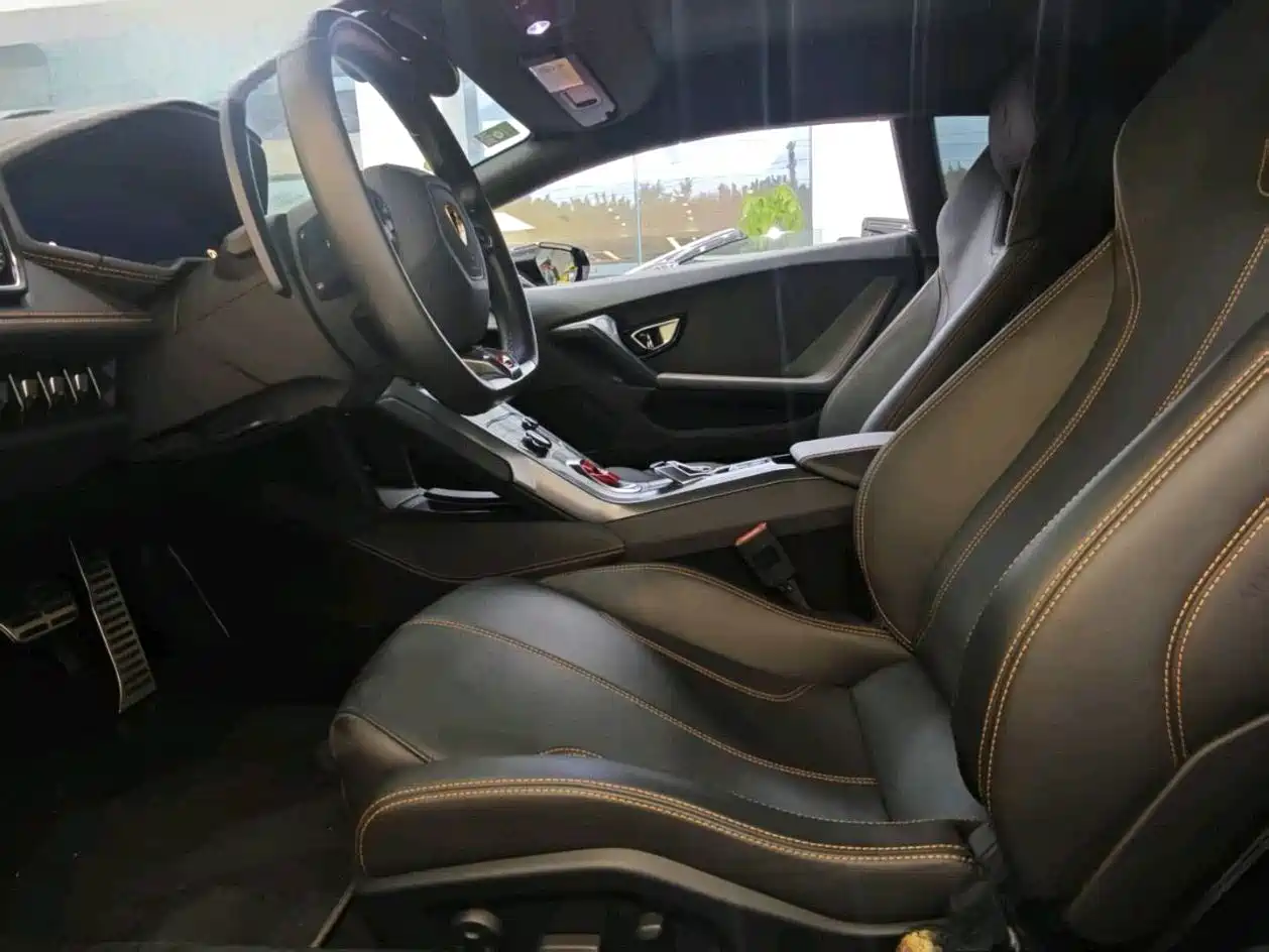 Lamborghini Huracán 2016 LP 600-4 Limited Edition фото 5