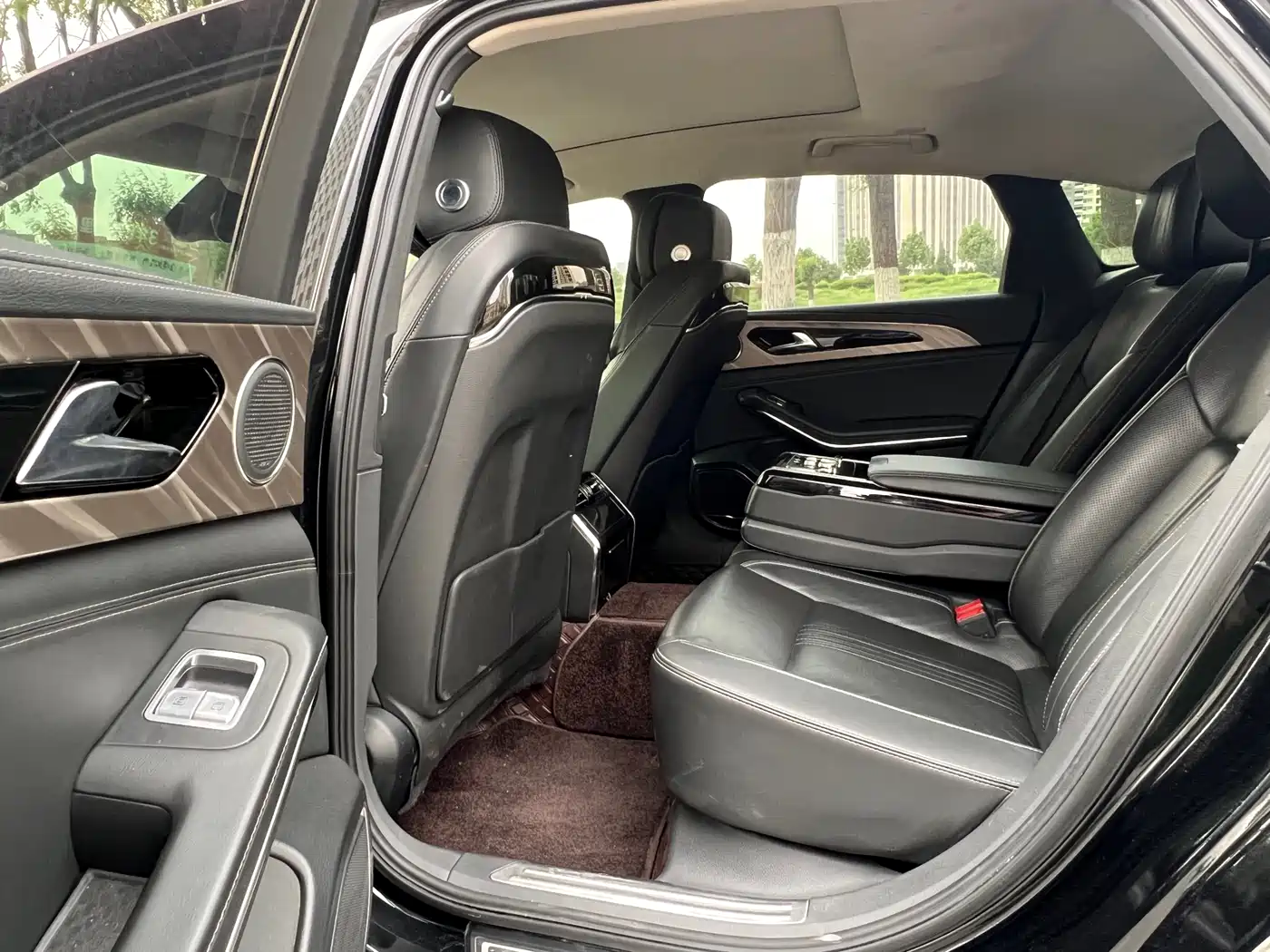 Hongqi H9 2020 2.0T Smart Connection Qi Xiang Edition фото 8