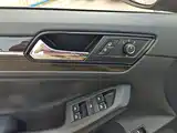 Фото 31 - Volkswagen Sagitar