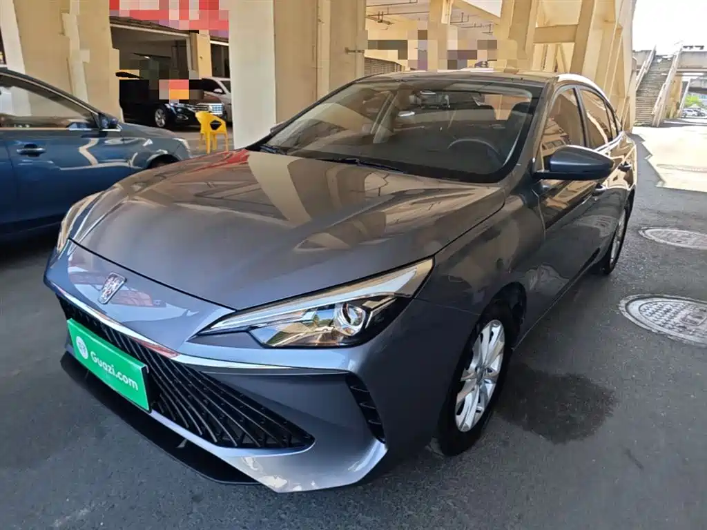 Фото 2 - Roewe i5