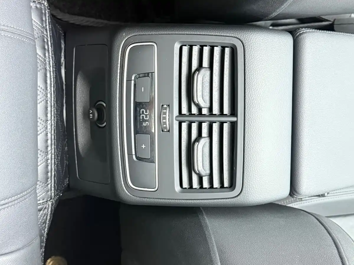 Фото 20 - Audi A5 (Import)