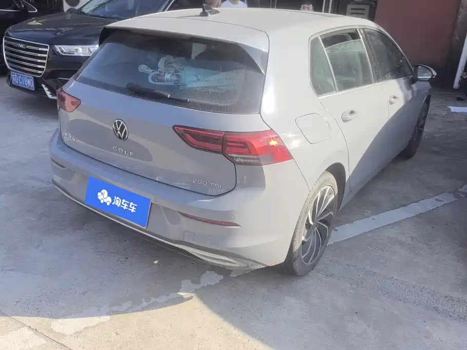 Фото 3 - Volkswagen Golf