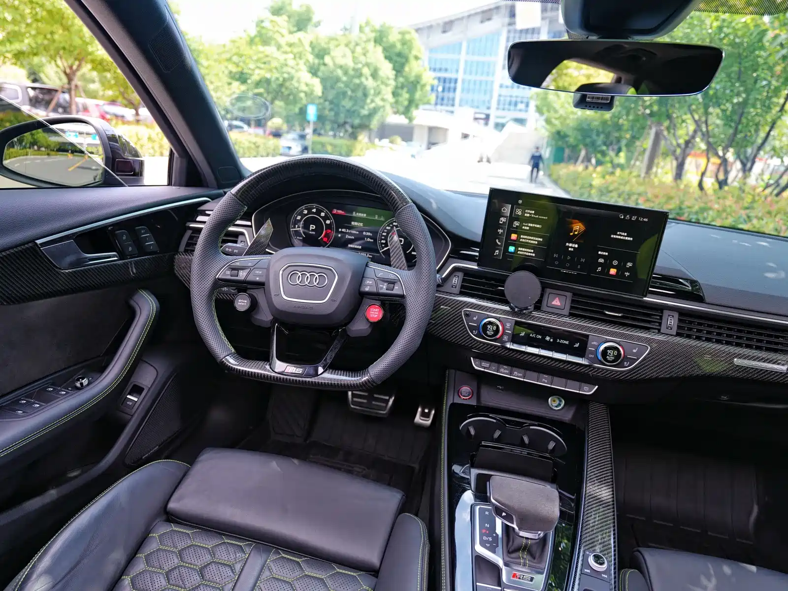 Фото 11 - Audi RS 4