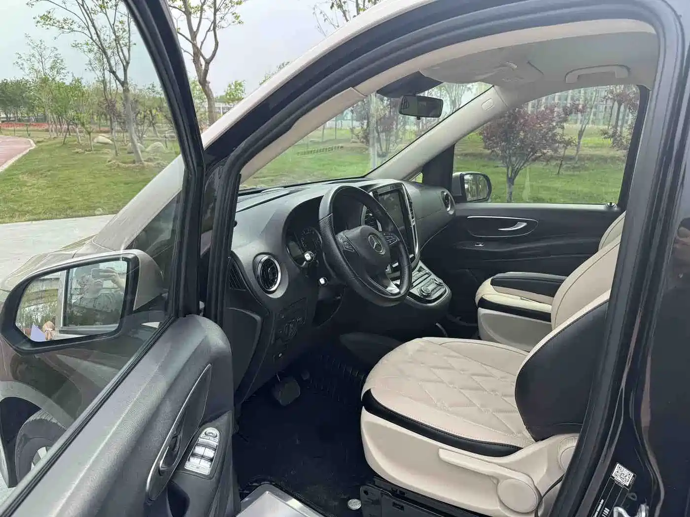Mercedes-Benz Vito 2021 2.0T Business Edition 7-seater фото 5