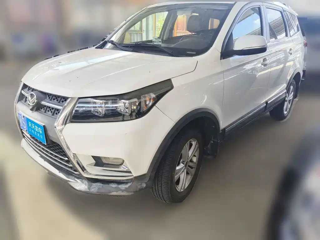 BAIC Huansu S3 2017 2016 S3L 1.5L Manual Premium