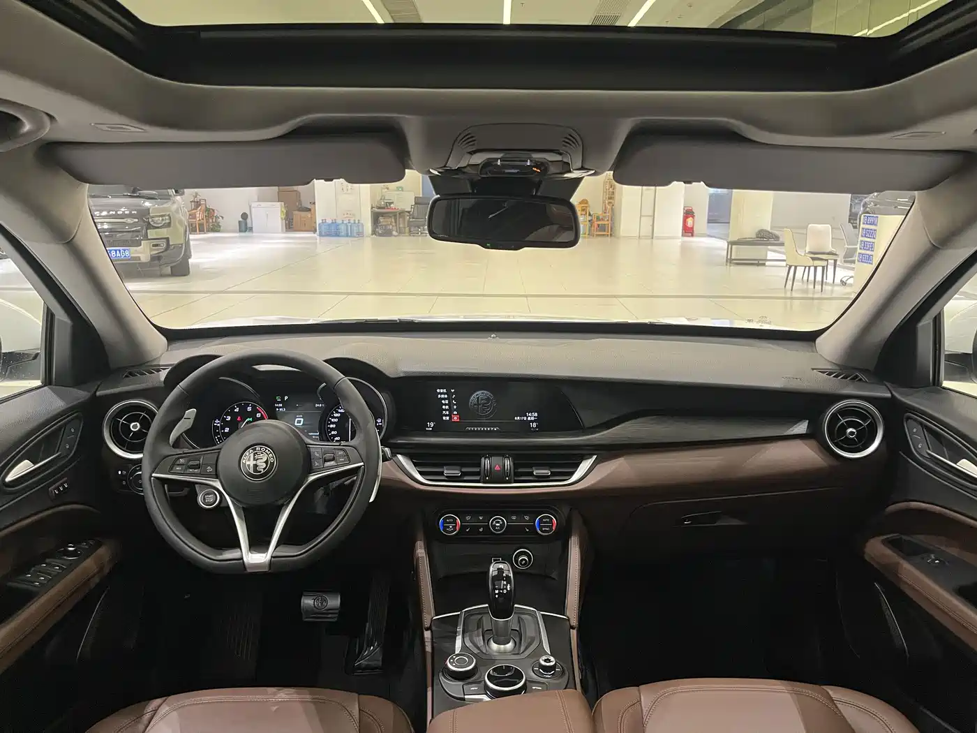 Alfa Romeo Stelvio 2018 2017 2.0T 280HP Luxury