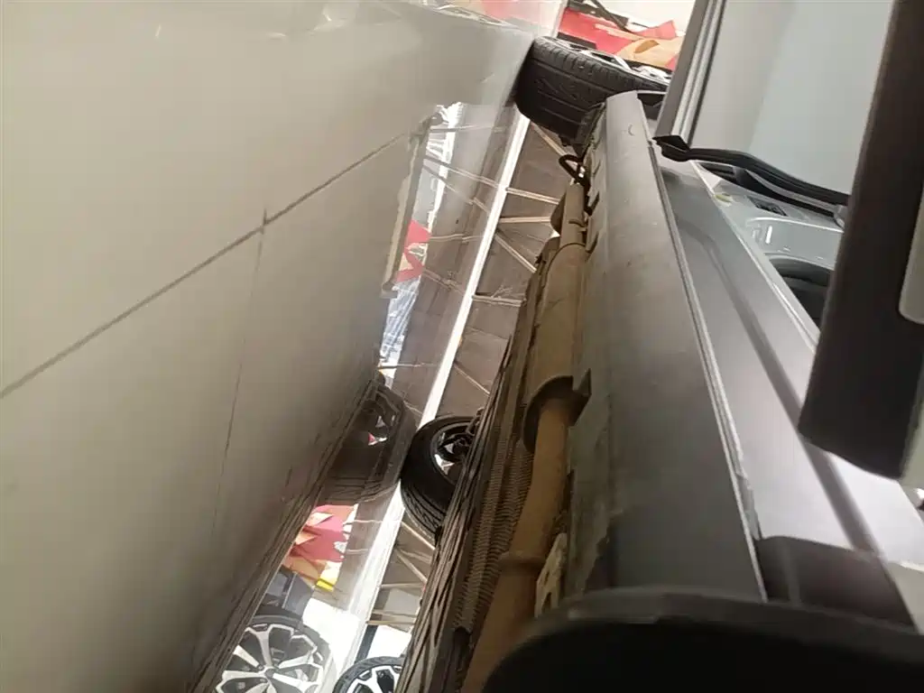 BYD Tang New Energy 2021 DM-i 112KM Honor фото 21