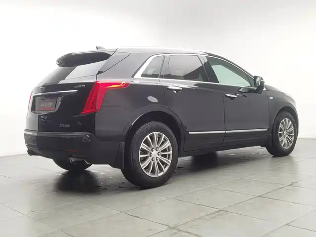 Cadillac XT5 2016 25T Luxury Model — фото 2