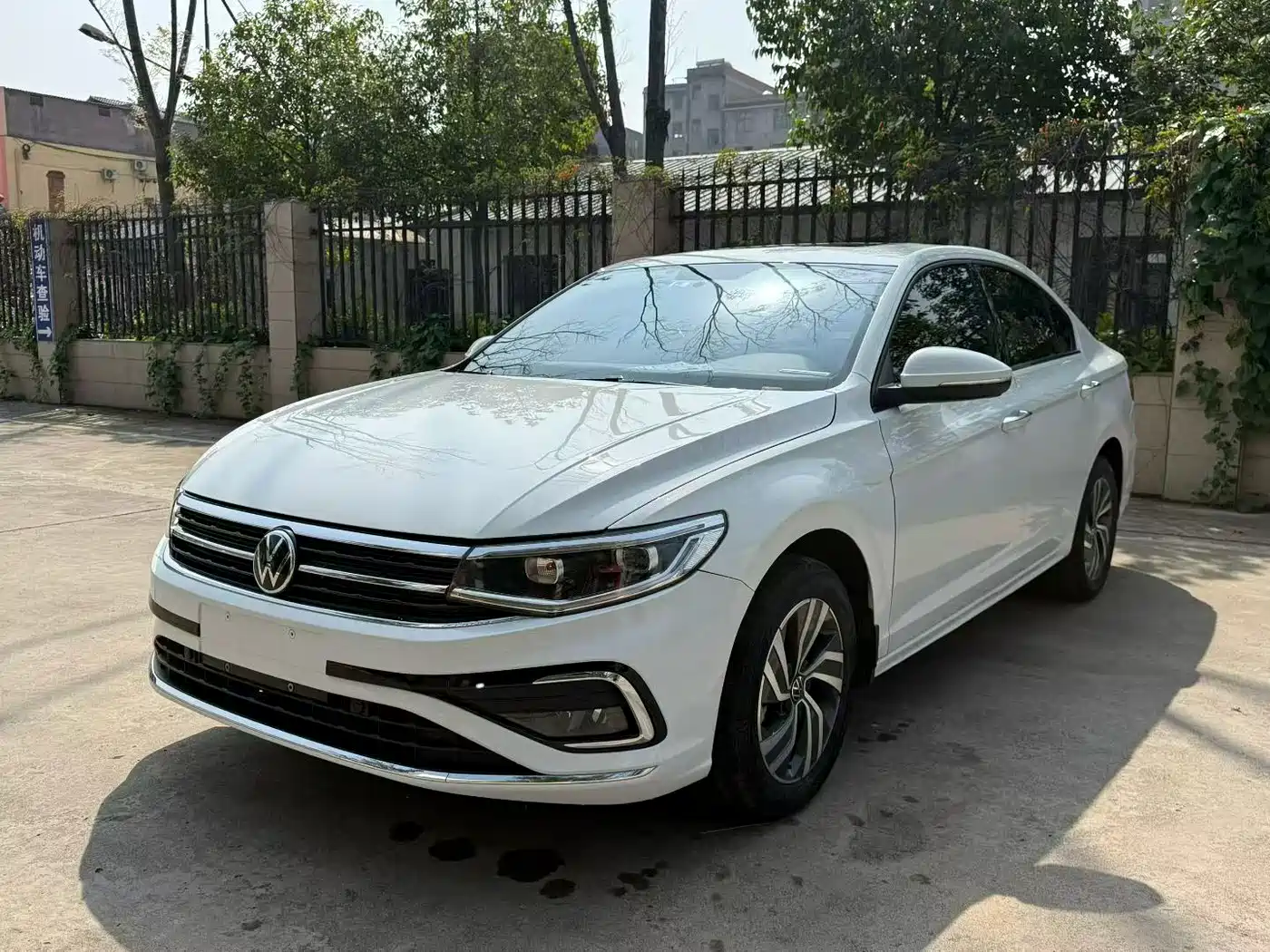 Volkswagen Bora 2023 200TSI DSG Smart PRO Edition фото 3