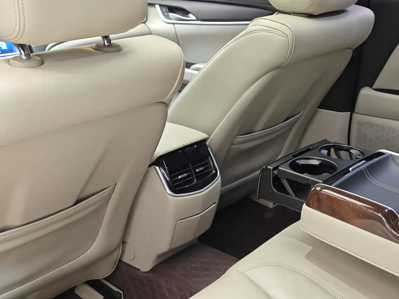 Cadillac XTS 2015 28T Comfort фото 25
